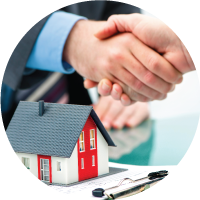 Two men shaking hands. Bristol Global has home sale programs to assist you in your relocation.